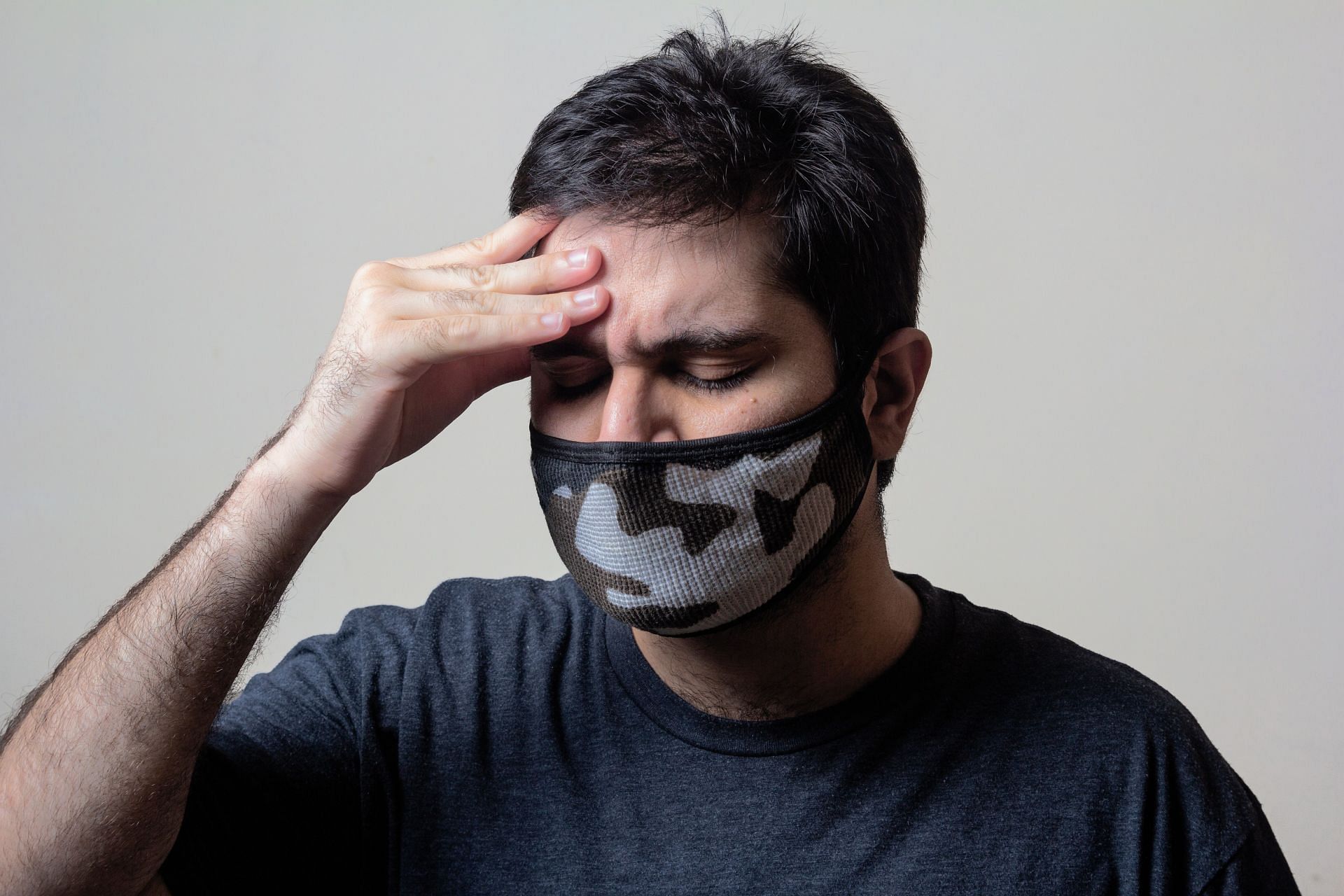 working out during illness (image via unsplash / usman yousaf)